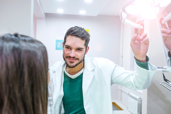 How Cosmetic Dentistry Can Address Stained Teeth