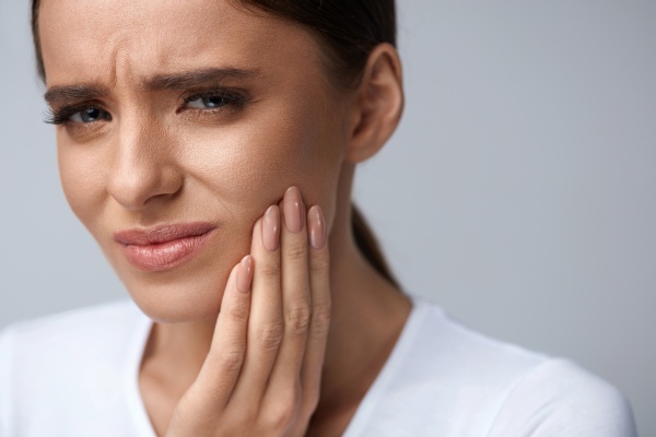 When Is An Emergency Root Canal Needed?